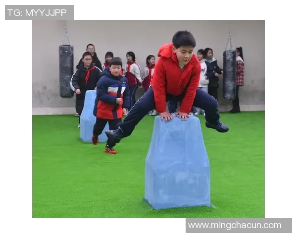 奥运会举重选手体能训练方案与技术提升策略全面解析 奥运会举重选手体能训练方案与技术提升策略全面解析