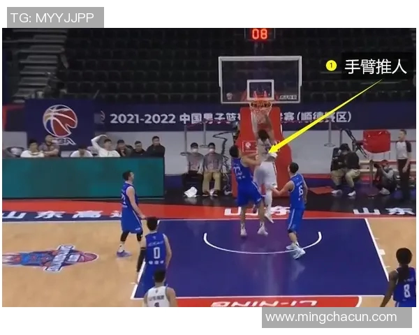 镜头捕捉:利拉德赛场小动作引发热议 镜头捕捉:利拉德赛场小动作引发热议