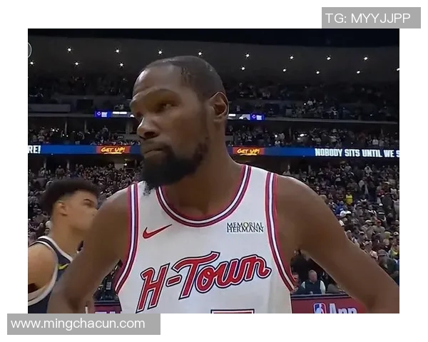 杜兰特赛场爆发小插曲，裁判如何处理？